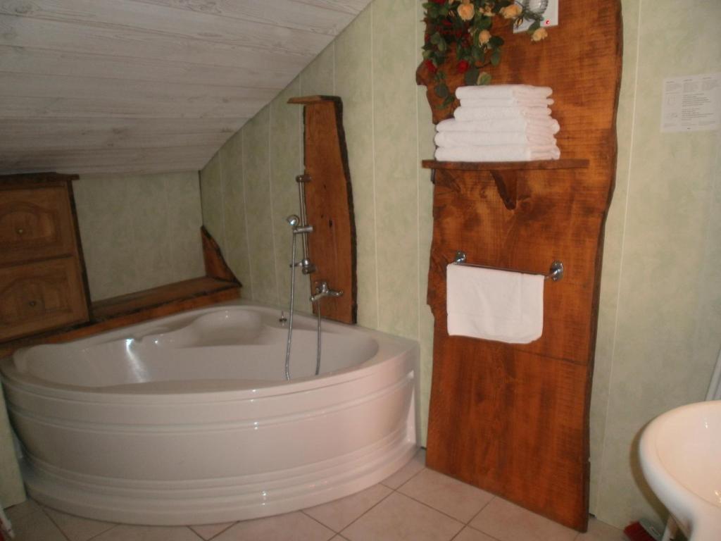 Hotel Restaurant Lancheton Saint-Julien-Mont-Denis Værelse billede